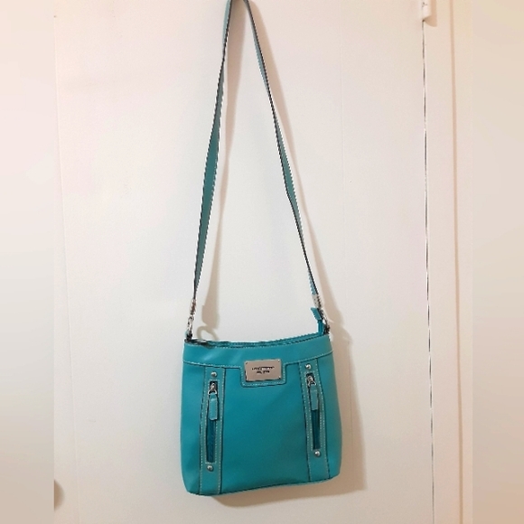 Liz Claiborne Crossbody Bag - Picture 2 of 7
